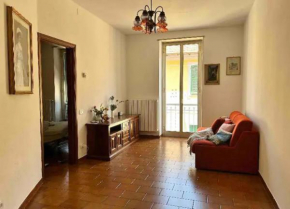 Cheerful Bedroom in a Cosy Art House San Remo